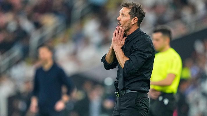 Fútbol - Simeone pide disculpas a Florentino y Vinícius: "No estuvo bien"