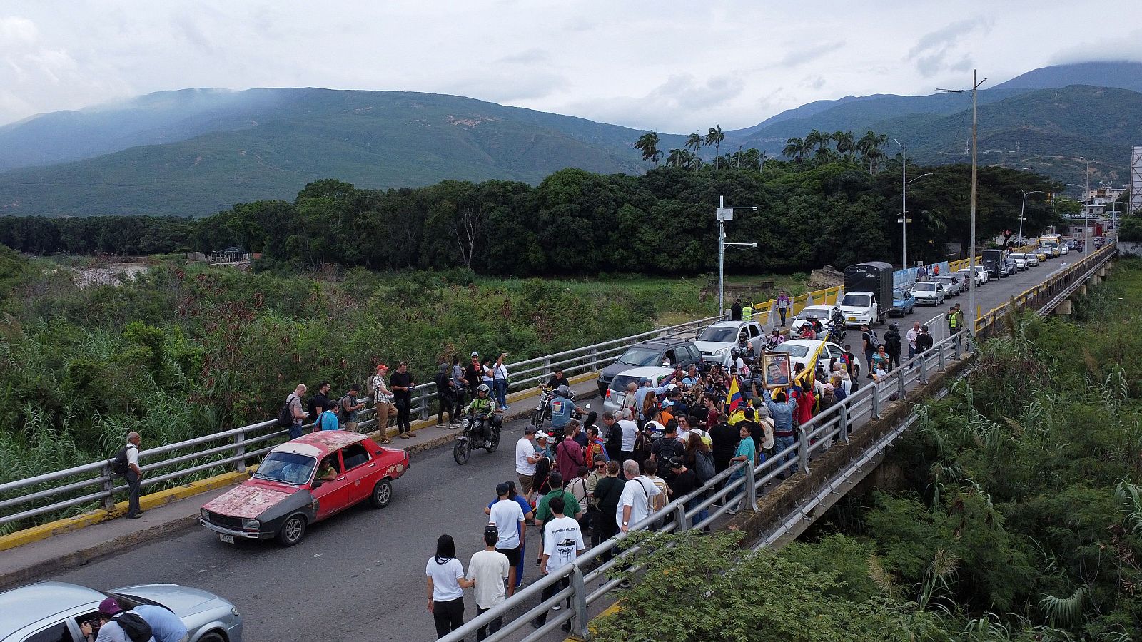 Entramos en la pequeña Venezuela - Mañaneros 360 | Ver