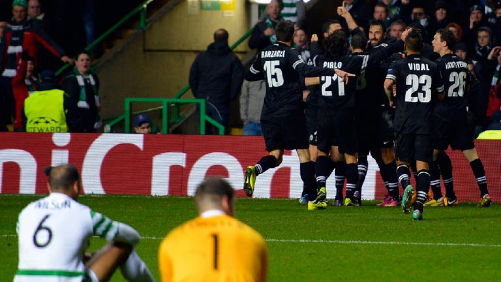 Telediario 1: La Juve de Champions arrolla al Celtic en Glasgow (0-3) | RTVE Play