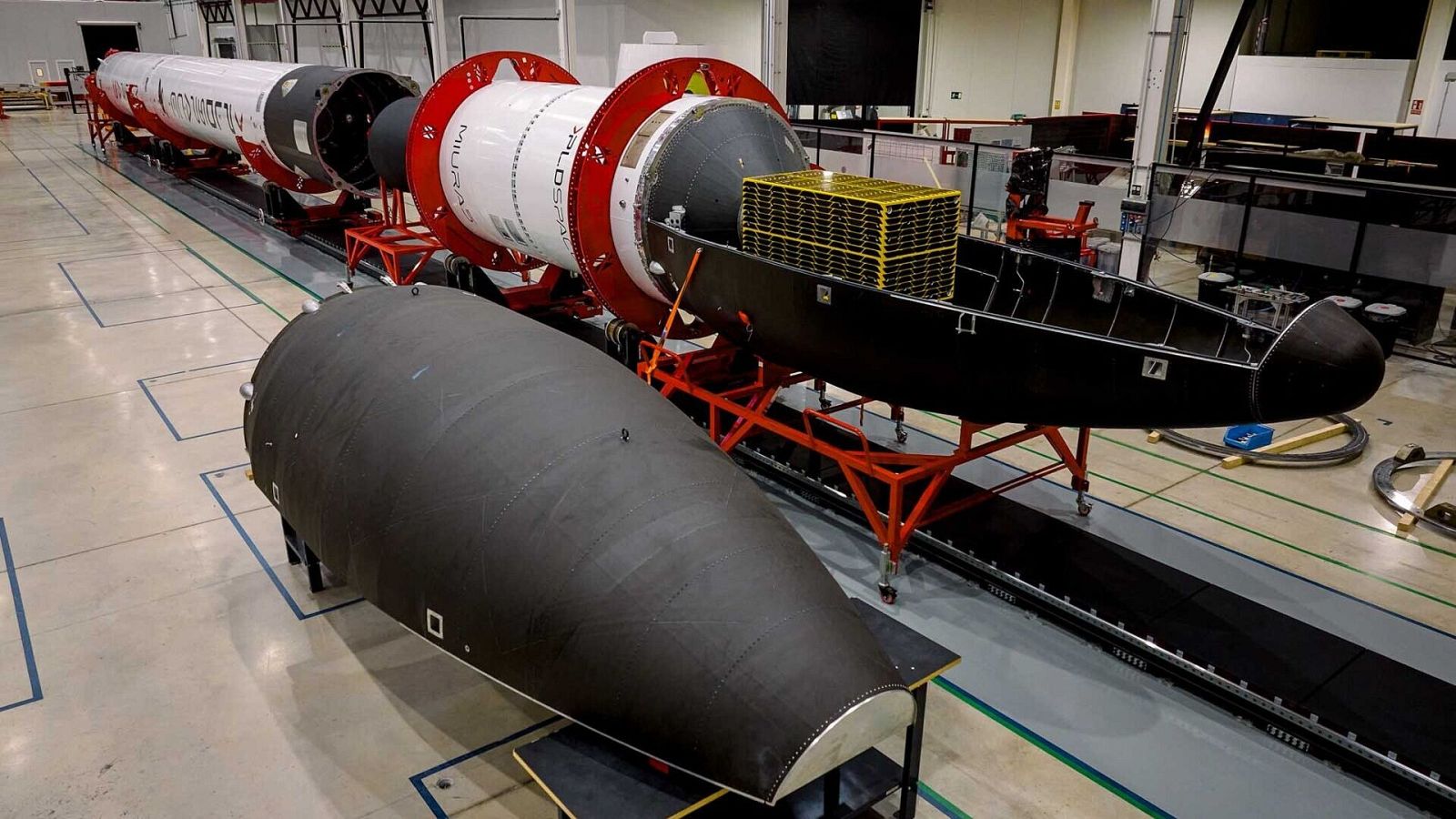 En las entrañas del Miura 5, el primer cohete orbital español | Ver