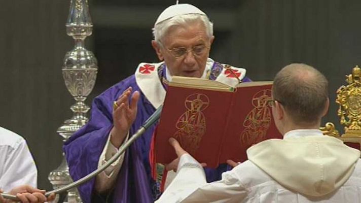 Benedicto XVI renuncia