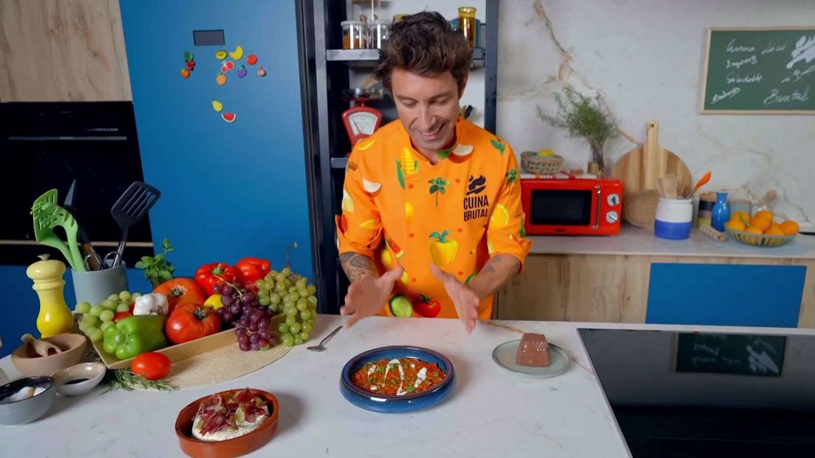 Camembert al forn, llenties especiades i flam de cacau - Cuina brutal - Cuina Brutal | Veure