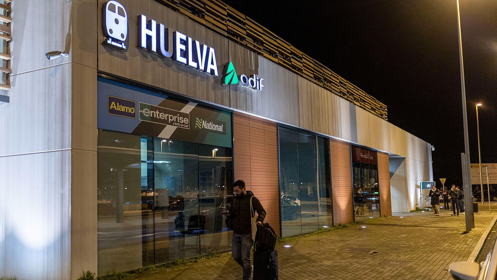 Cuatro muertos de la misma familia en el accidente de Ademuz - Telediario 2 | Ver