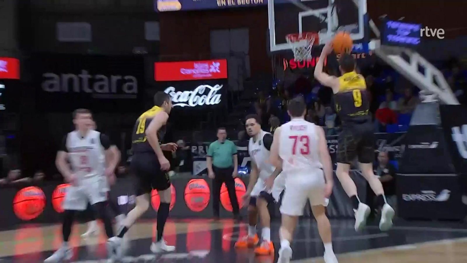 Baloncesto - Champions League. 1/16 Final: La Laguna Tenerife – Era Nymburk  - Baloncesto en RTVE | Ver