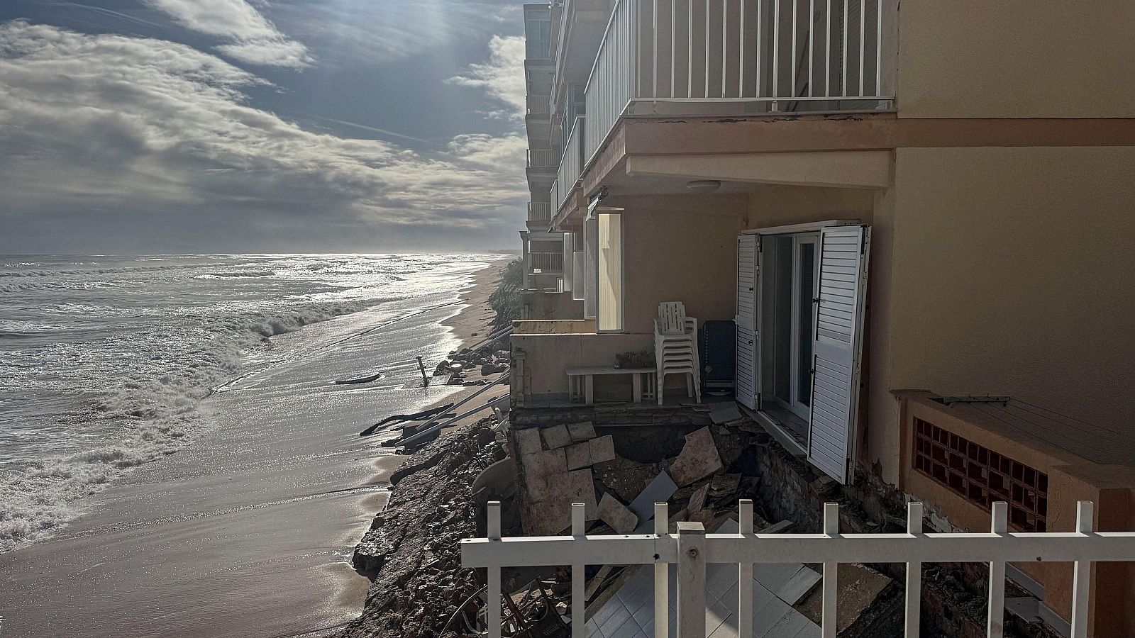 L'Informatiu Comunitat Valenciana 1 - 21/01/26 | Ver