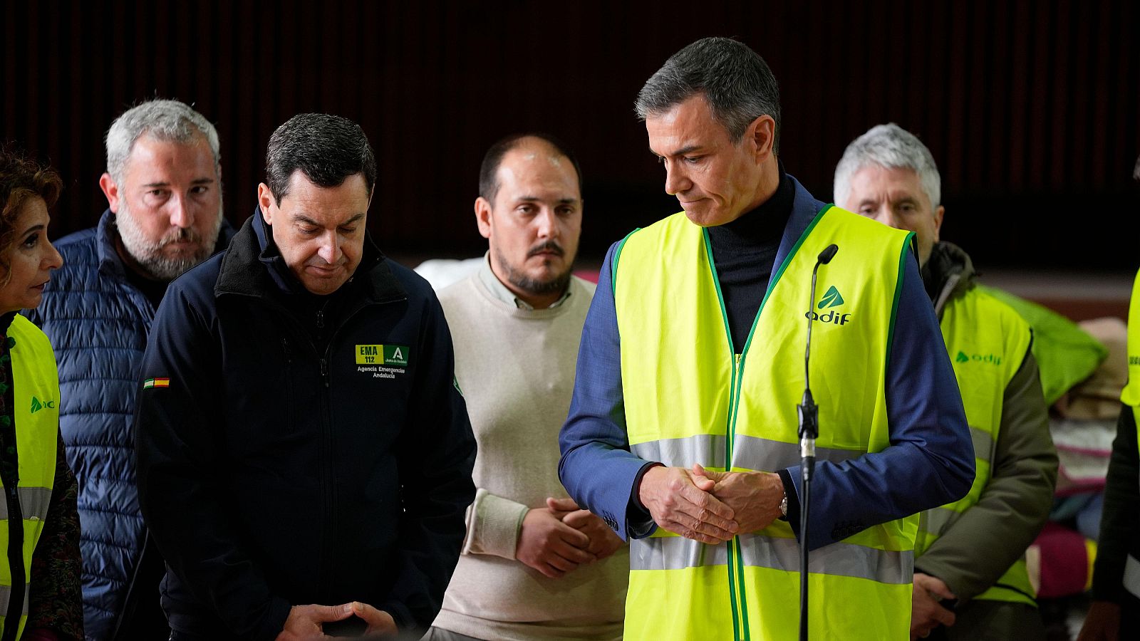 La oposición exige explicaciones por los accidentes de tren - Telediario 1 | Ver