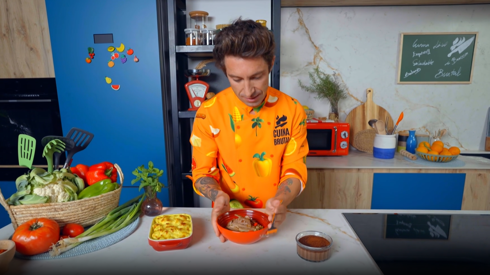 Coliflor gratinada, secret amb alls i porridge - Cuina Brutal - Cuina Brutal | Ver