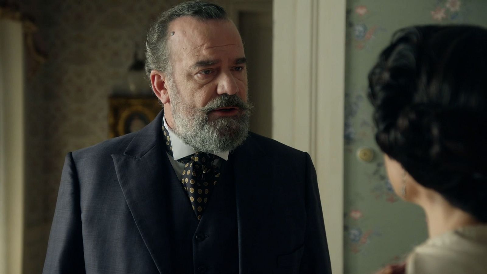 La Promesa - Alonso, tajante con Leocadia: "He dejado de confiar en ti" - La promesa | Ver