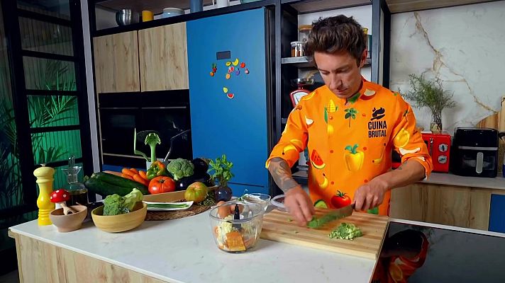 Cuina Brutal - Bocins vegetals, rap i broquetes de fruita