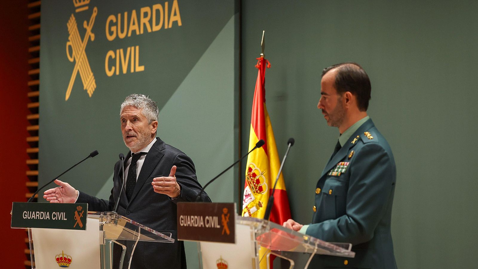 Accidente de tren en Adamuz: La Guardia Civil finaliza la inspección y entrega un atestado al juzgado - Telediario 2 | Ver