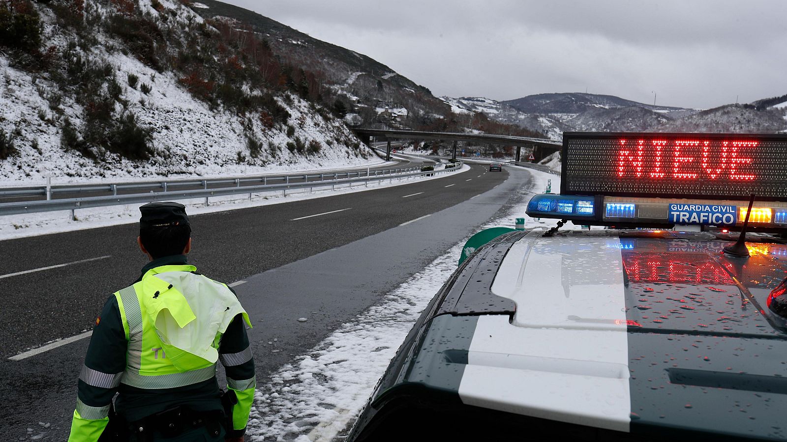 Temporal de nieve: carreteras afectadas y clases suspendidas | Ver