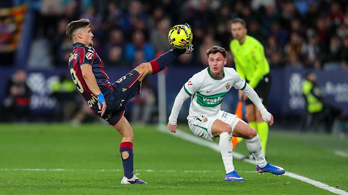 Resúmenes de LaLiga - Levante UD - Elche CF: resumen del partido de la 21ª jornada de Liga | Primera