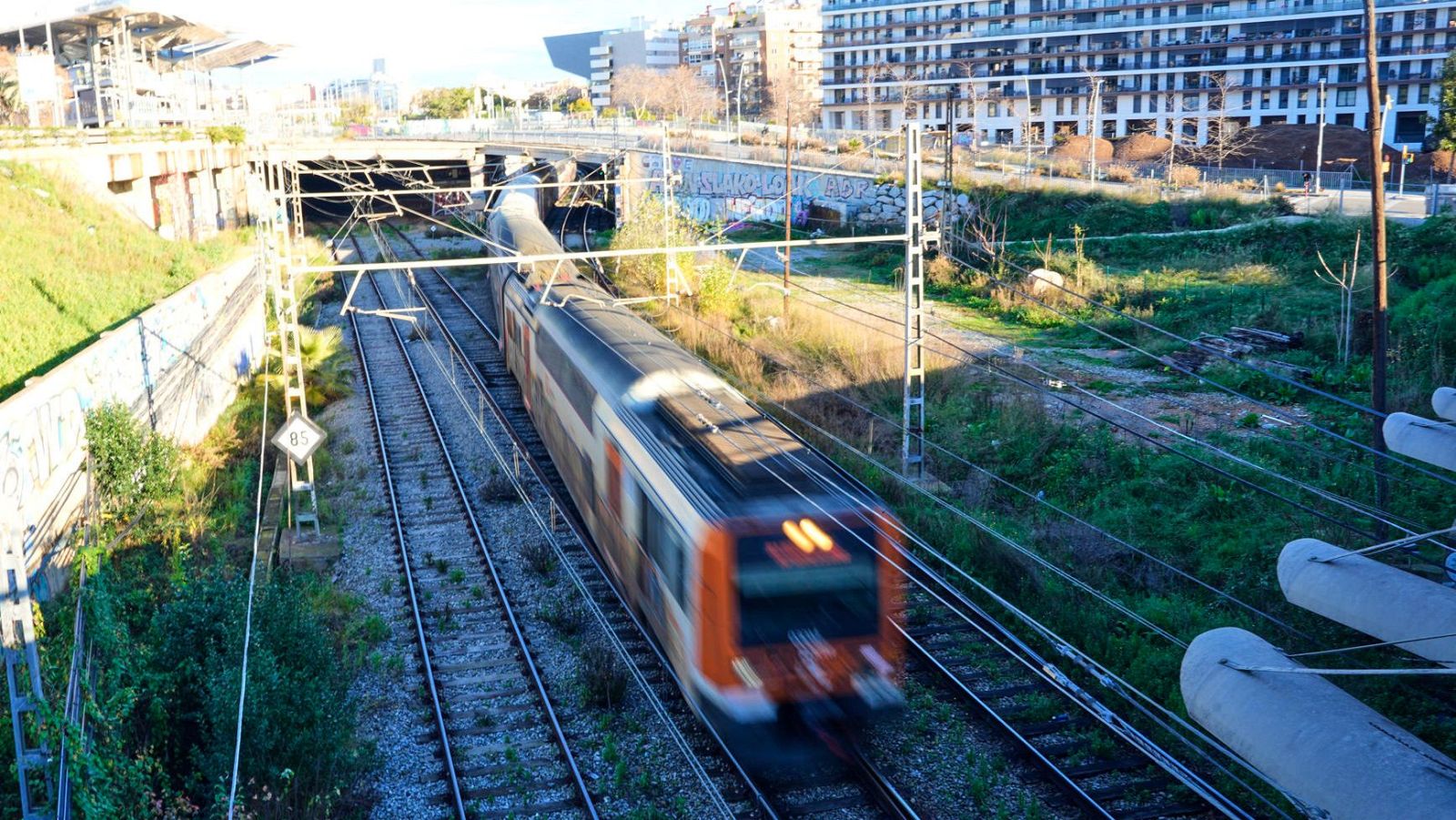 Rodalies recupera el servicio en Cataluña tras dos días suspendido | Ver