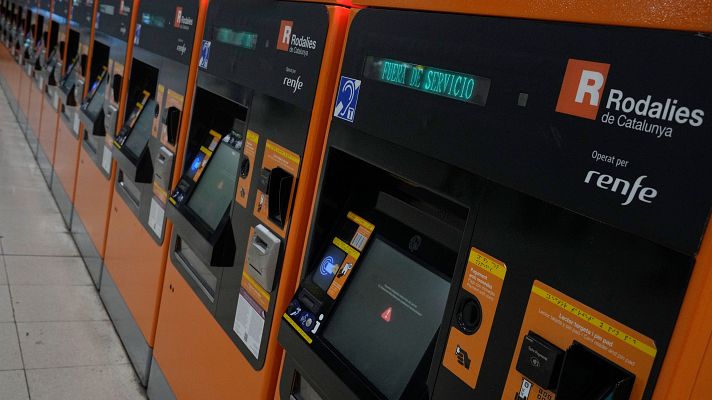 Telediario Fin de Semana - Renfe y Adif suspenden el servicio de Rodalies en Cataluña hasta que se pueda garantizar la seguridad