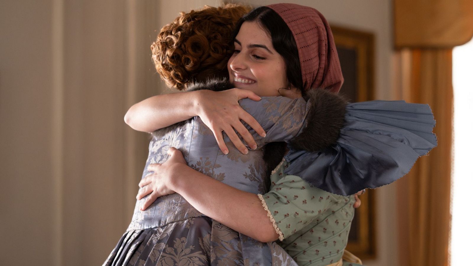 {lastMultimedia.title}}