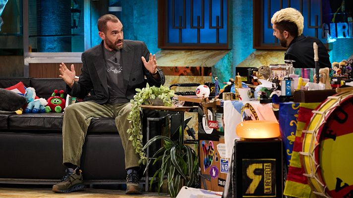 La Revuelta | Hay que volver a agarrar de las solapas - La Revuelta | Ver