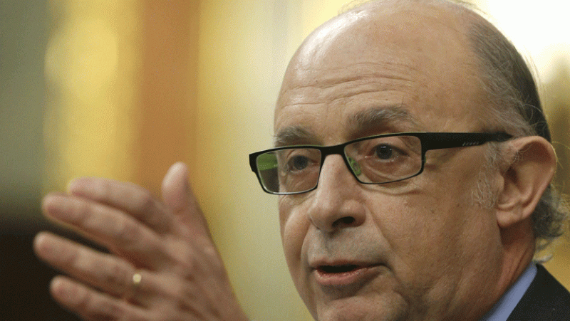 La reforma local reducirá los concejales con dedicación exclusiva y el número de asesores