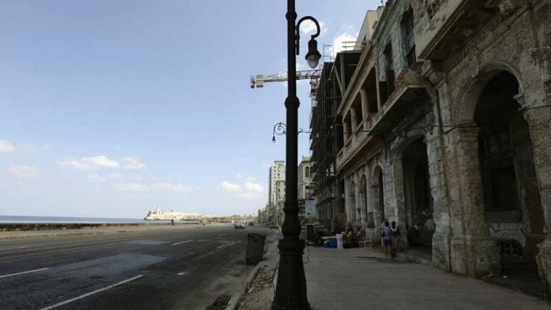 Se cumple un mes de la reforma que permite a los cubanos salir del país 