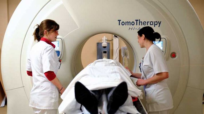 Telediario 1 - Apoyo al cáncer infantil