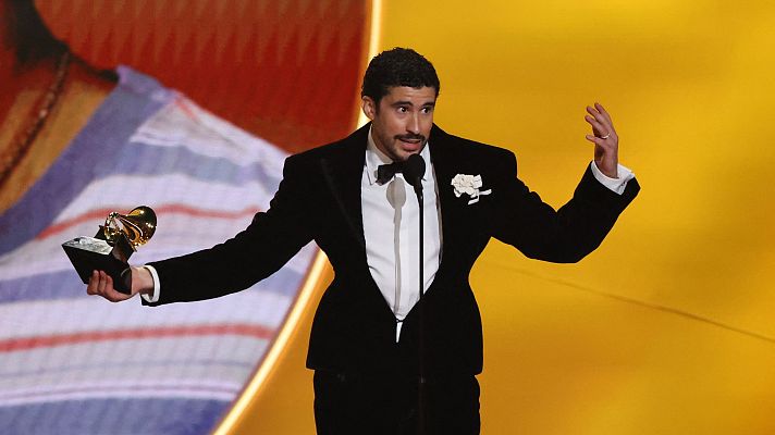 Bud Bunny hace historia en los Grammy - Telediario Matinal | Ver