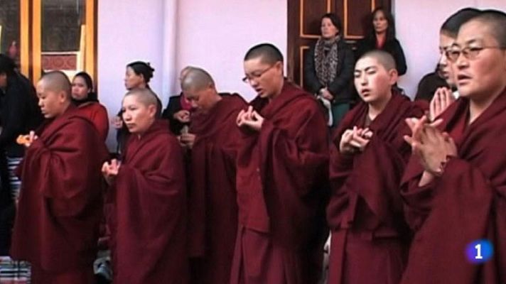 Telediario 1 - Se inmolan dos monjes en el Tibet