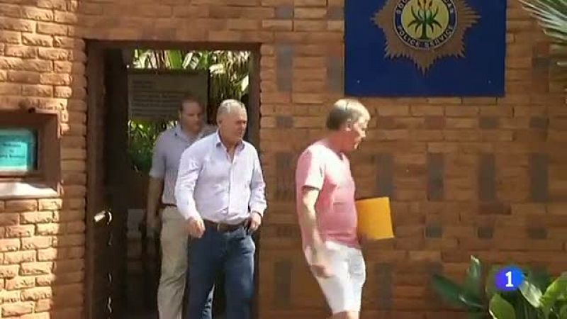 Hallan un bate ensangrentado en la casa de Pistorius