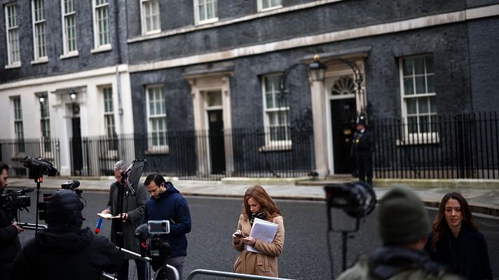 El líder laborista en Escocia pide la dimisión de Starmer - Telediario 2 | Ver