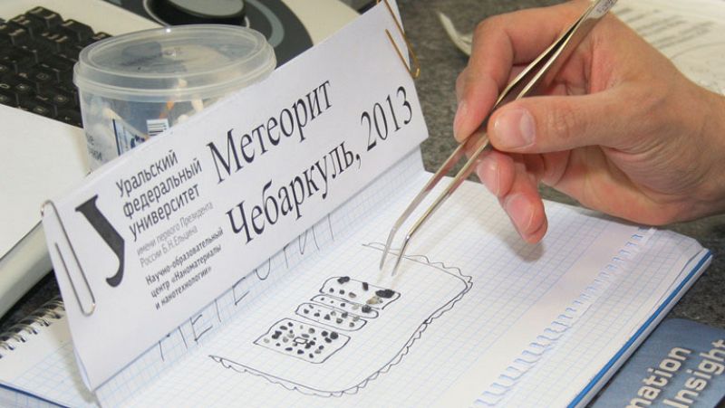 En Rusia siguen investigando los restos del meteorito