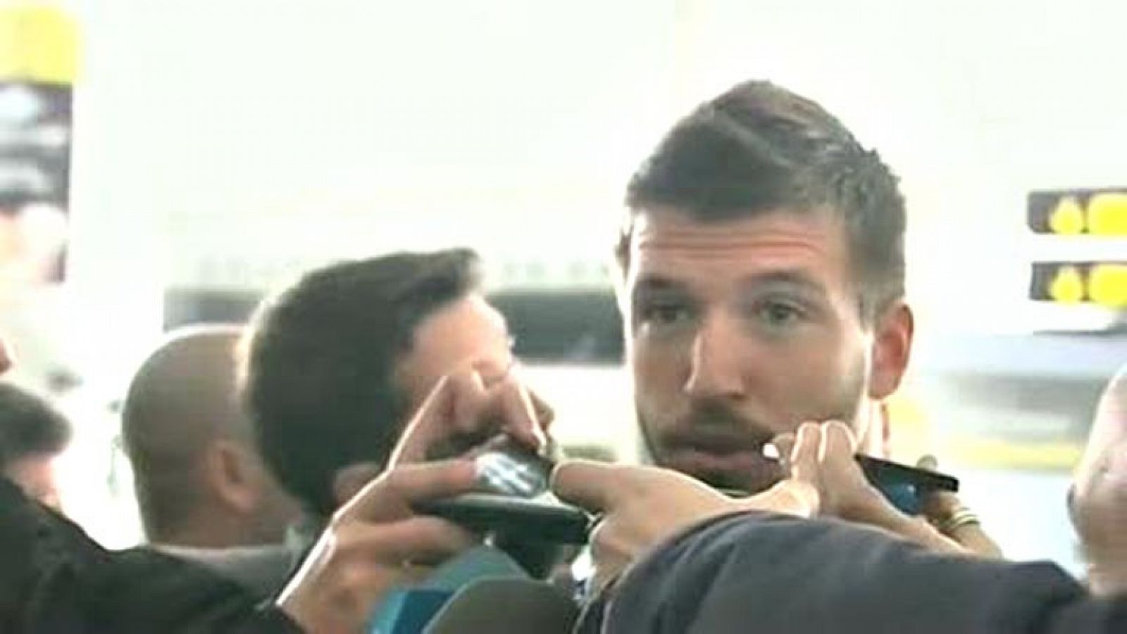 El centrocampista del Málaga Ignacio Camacho dijo hoy que van "con sensaciones positivas" a Oporto para medirse en la ida de los octavos de final de la Liga de Campeones. "Hicimos una gran fase de grupos, pero sabemos que ahora empieza todo de nuevo,