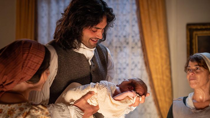 Rafael presenta a su hija: es una niña