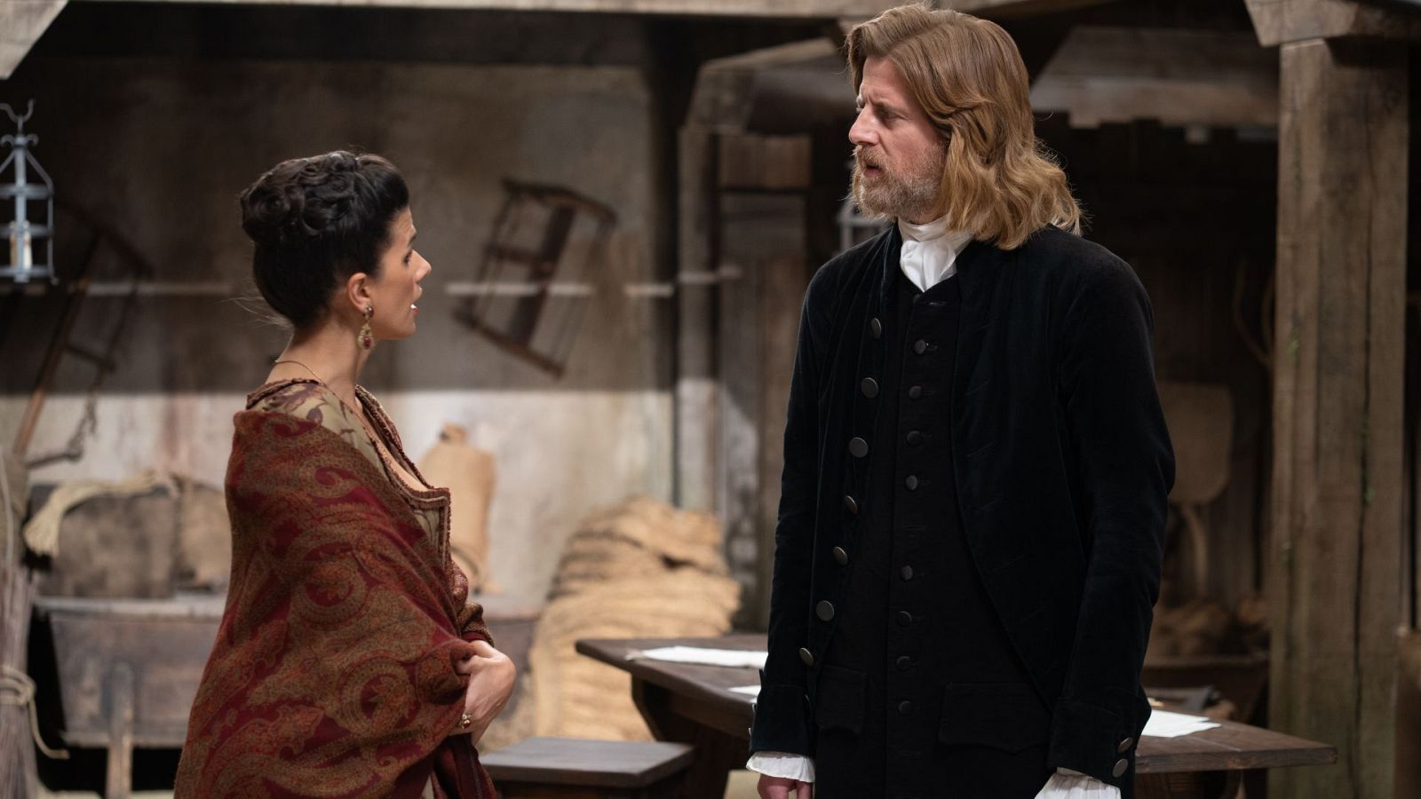 {lastMultimedia.title}}