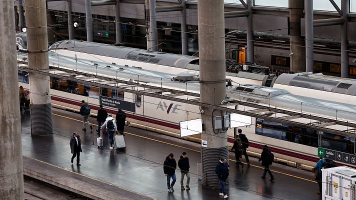 Reapertura de la línea de alta velocidad de trenes Madrid-Sevilla - Informativo 24h | Ver