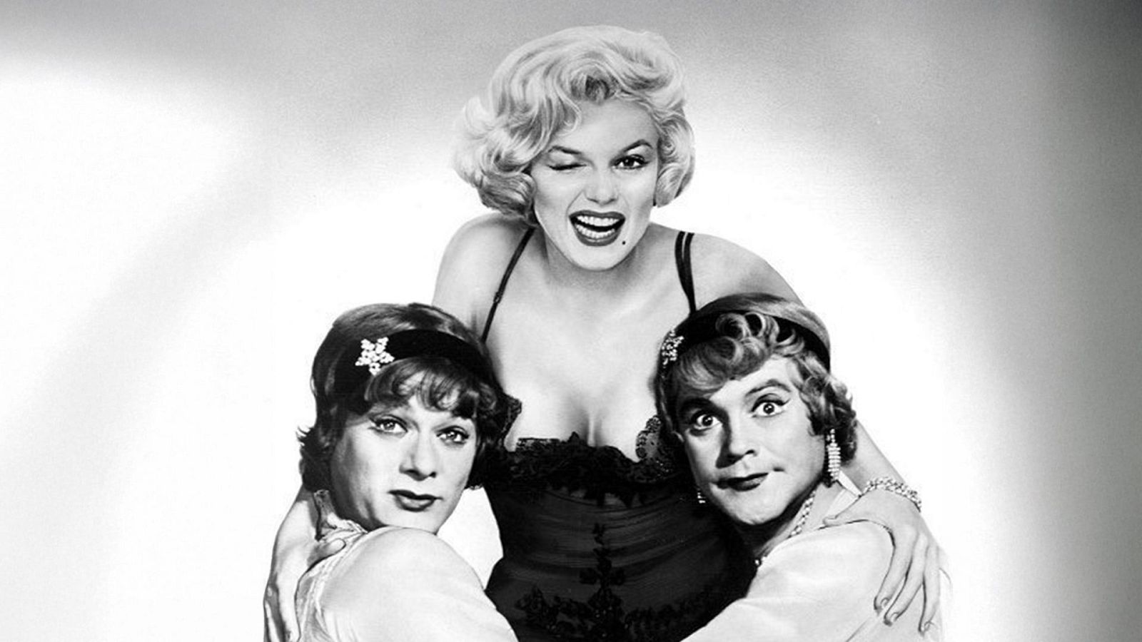 Con faldas y a lo loco | Ver películas gratis en RTVE Play - Cine de siempre | Ver película