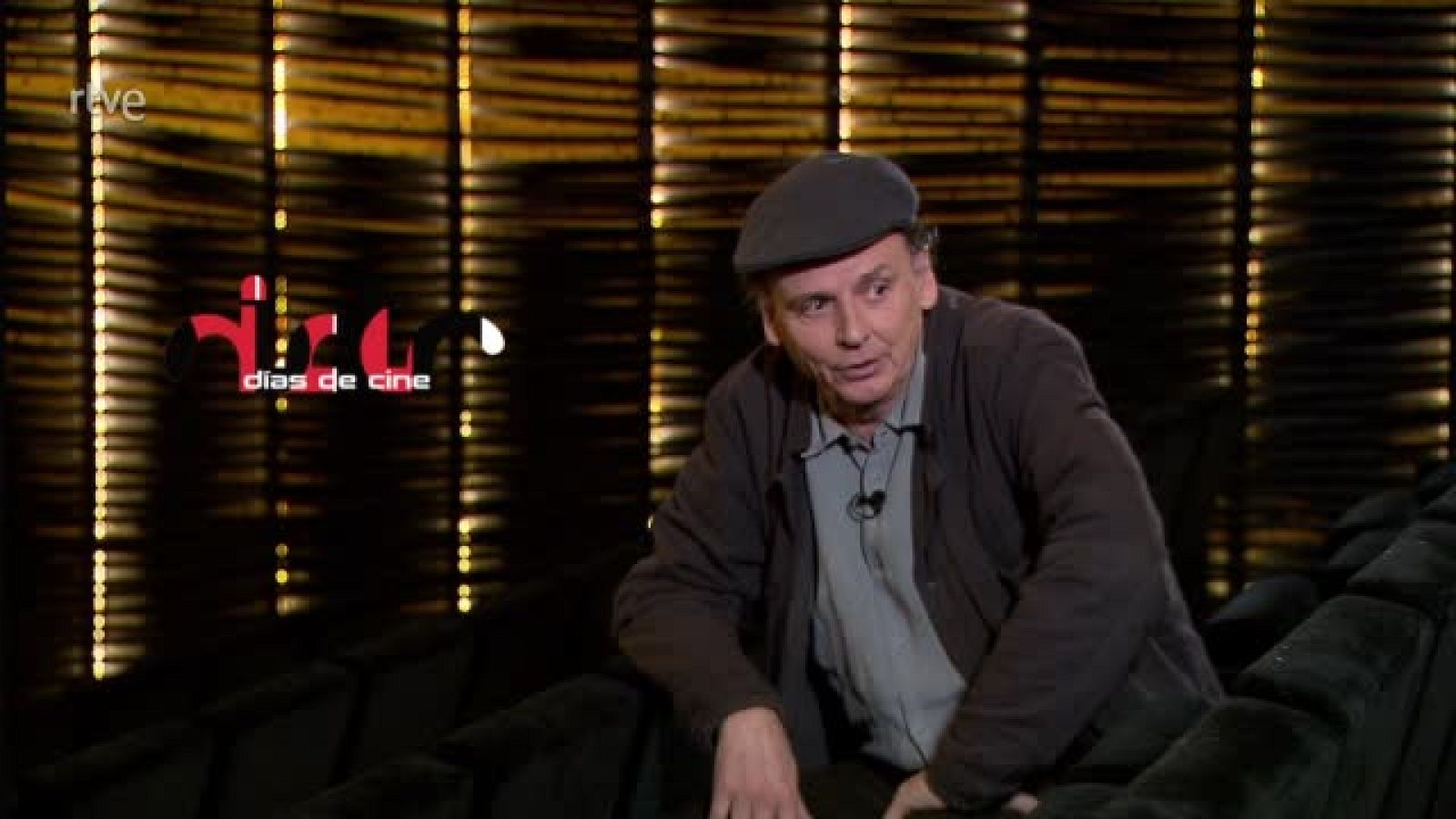 {lastMultimedia.title}}