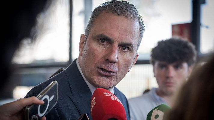 Ortega Smith avisa a la cúpula de Vox de que defenderá su honor incluso en los tribunales | Ver