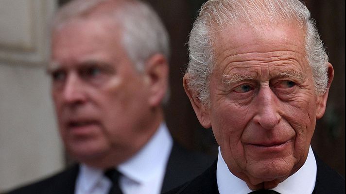 ¿Cómo afecta el caso del expríncipe Andrés a la Casa Real británica? | Ver