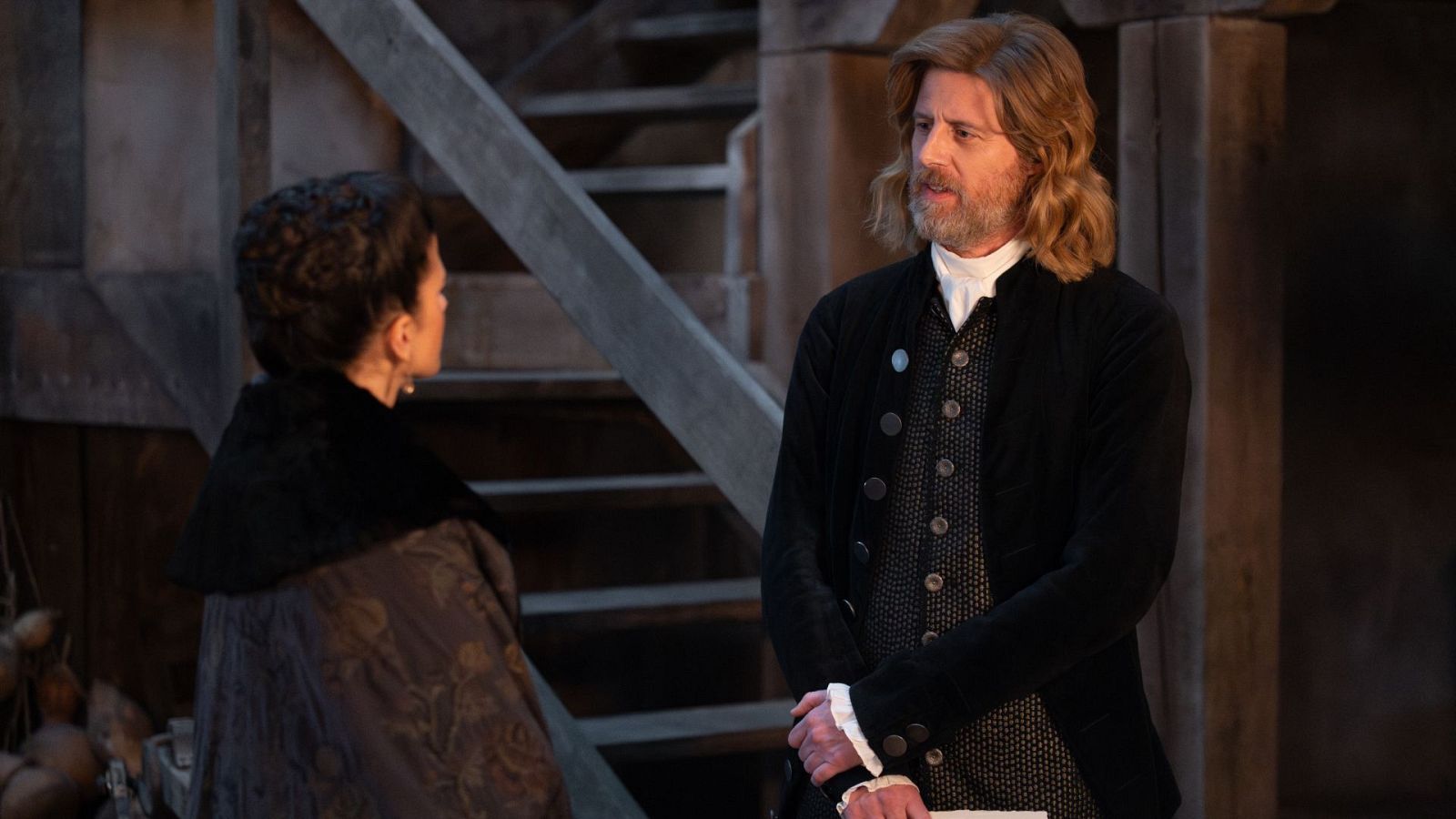 {lastMultimedia.title}}