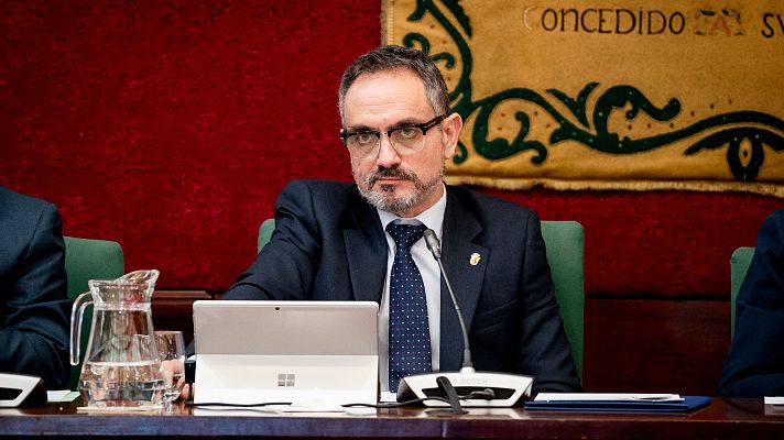 El alcalde de Móstoles rechaza la denuncia por acoso y acusa a la oposición de difundir \"bulos\" tras pedir su dimisión | Ver