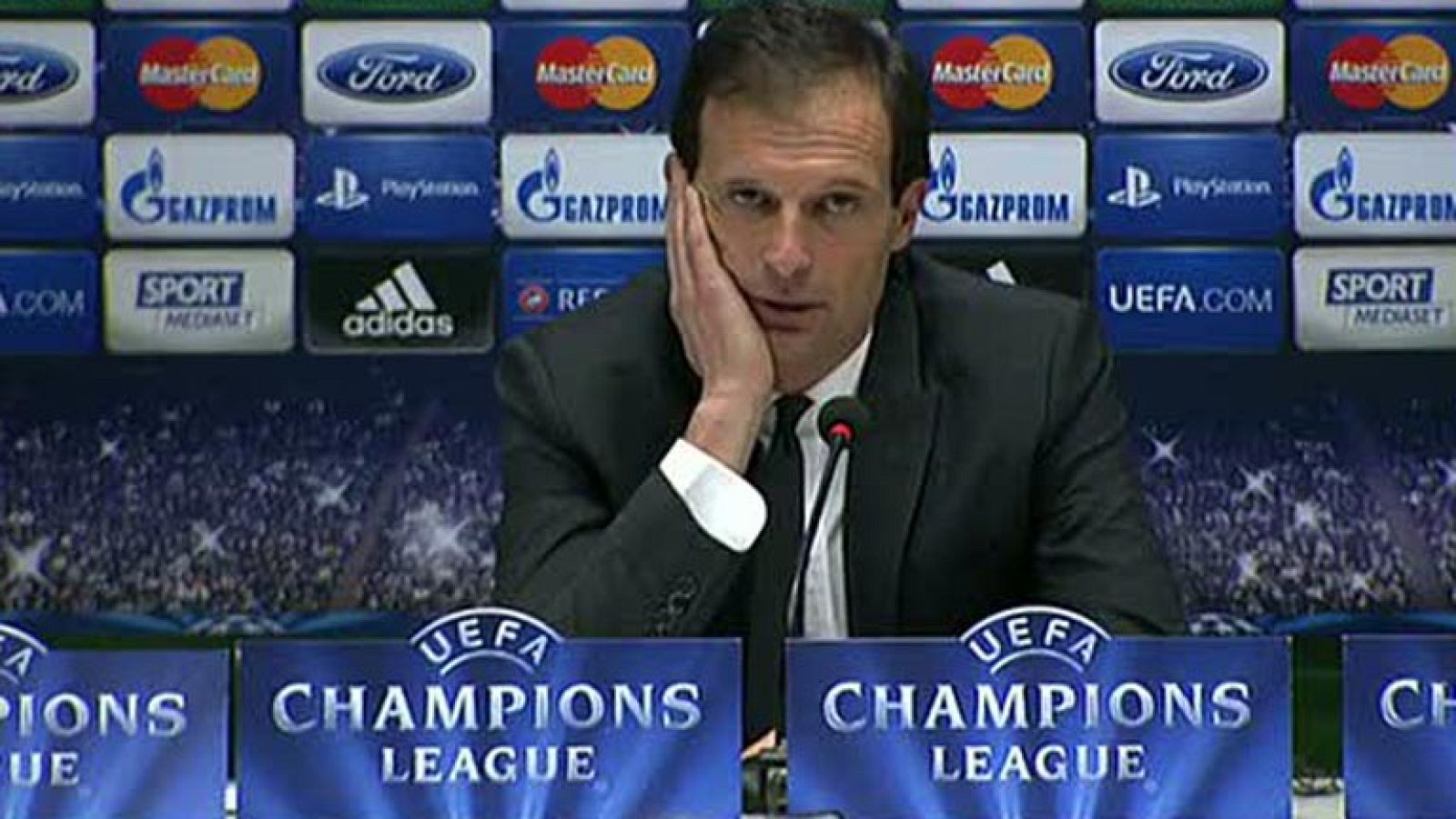 Allegri: "Resultado importante, pero la eliminatoria está abierta" 