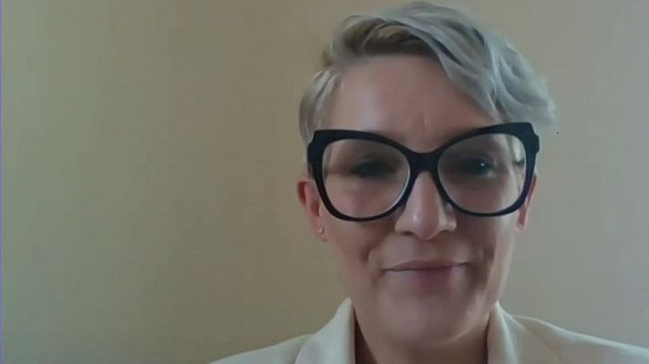 Raquel Cuesta en TVE: \"No hay bombardeos, todo está bajo control\" - La hora de La 1 | Ver