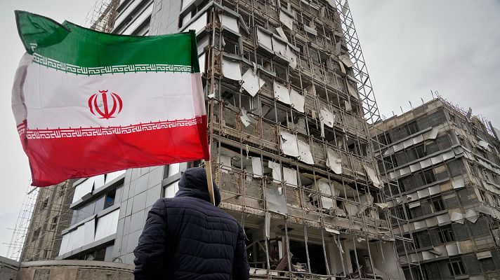 Irán dice que no negociará con Estados Unidos mientras persisten los ataques por tercer día consecutivo | Ver ahora