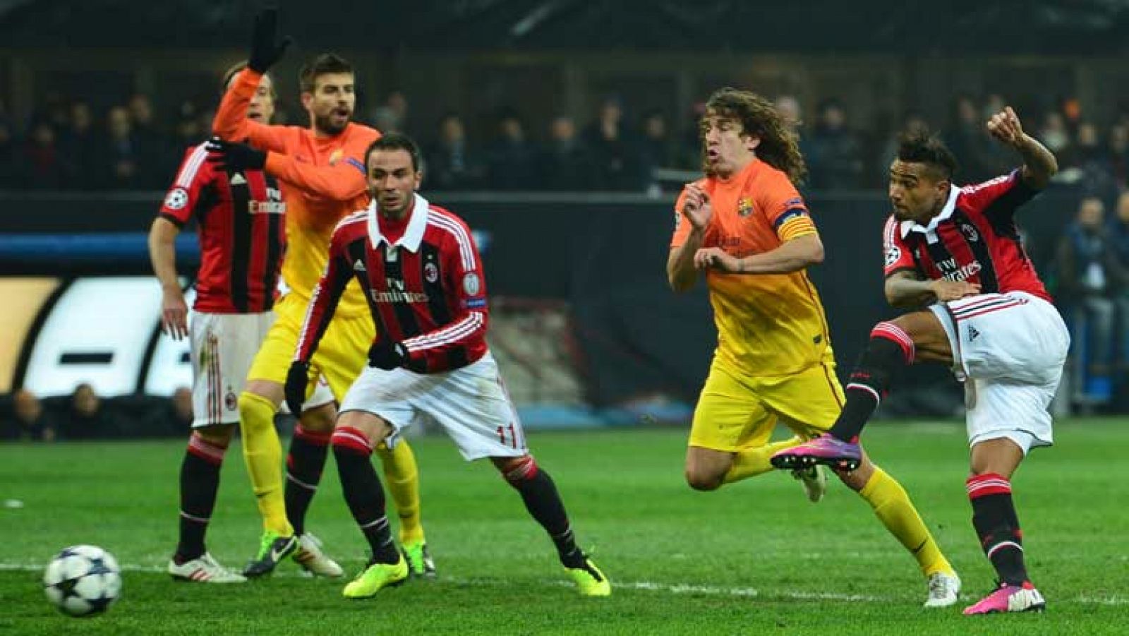 Gol de Boateng tras una mano clara (1-0) | Ver