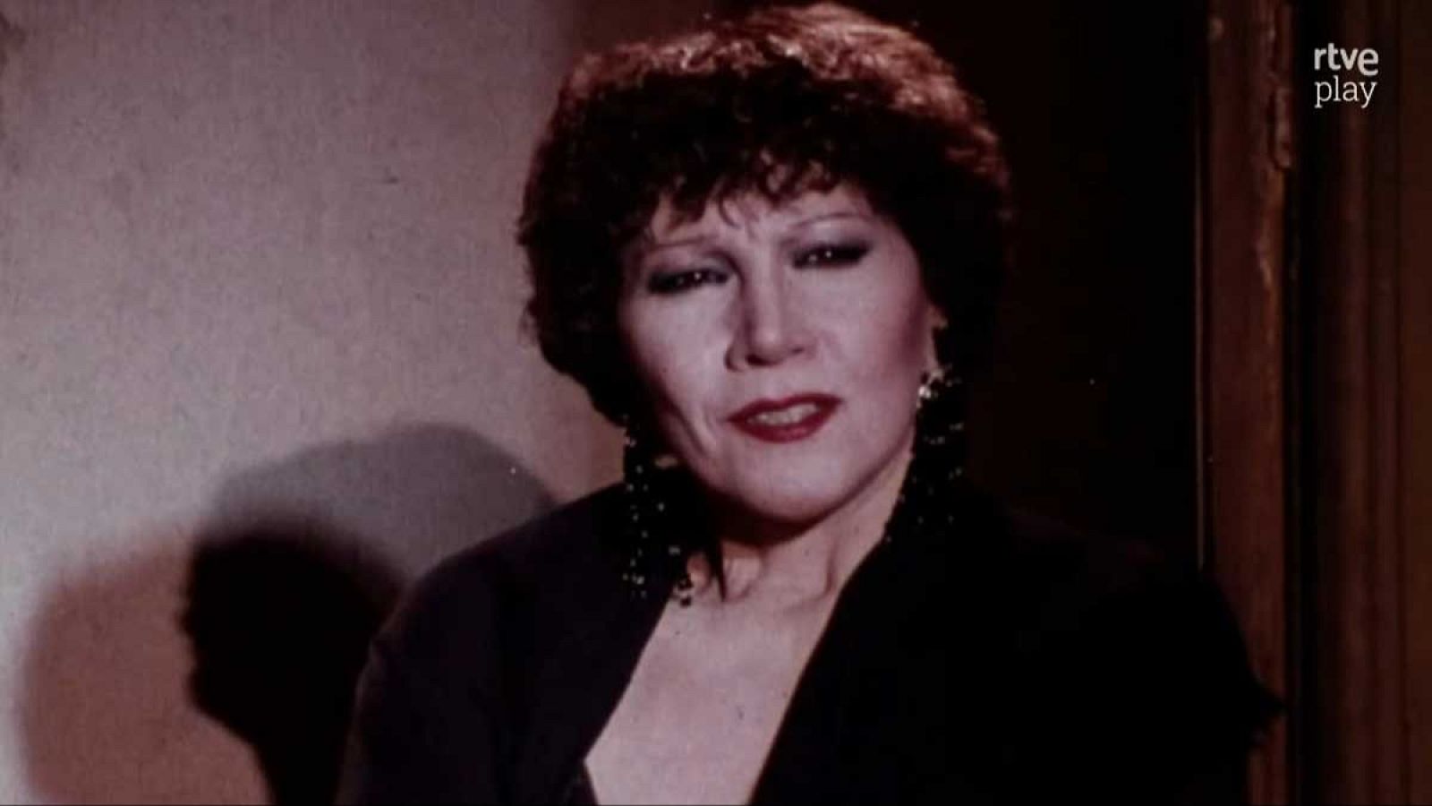 Escrito en América - El hombre de la esquina rosada - Escrito en América | Ver