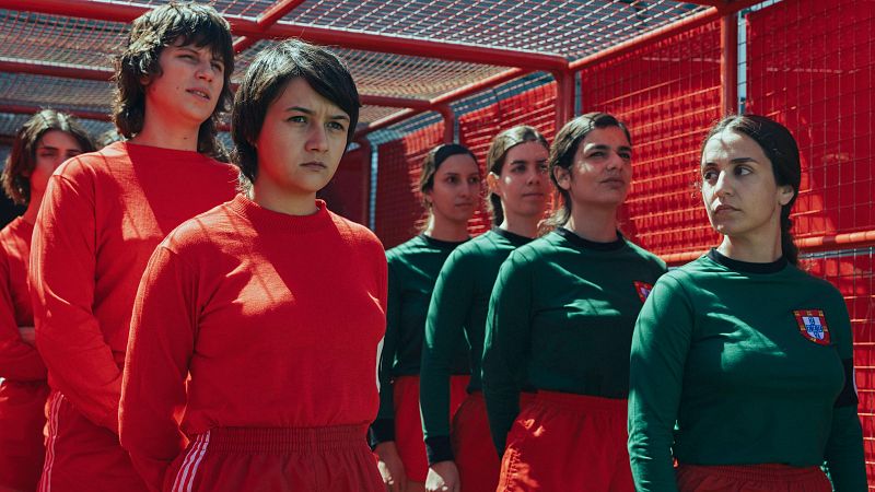'Pioneras', la historia del primer equipo femenino de fútbol, en el Festival del Málaga | Ver