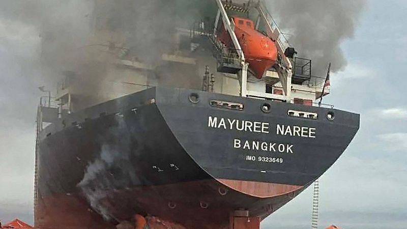 Irán usa el bloqueo del estrecho de Ormuz como arma de guerra | Ver ahora