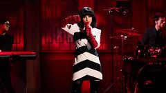 La Revuelta | Laura Pausini - "Porque te vas"