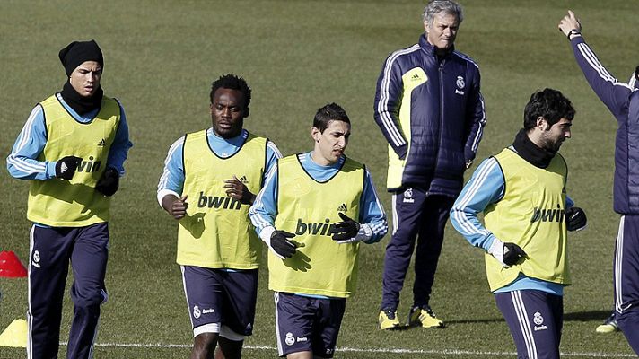 Telediario 1 - El Madrid llega a Coruña sin Benzema ni Alonso