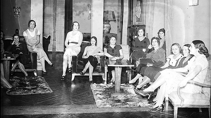 Cien años del Lyceum Club, mujeres contra \"el código rojo\" - La tarde en 24h | Ver