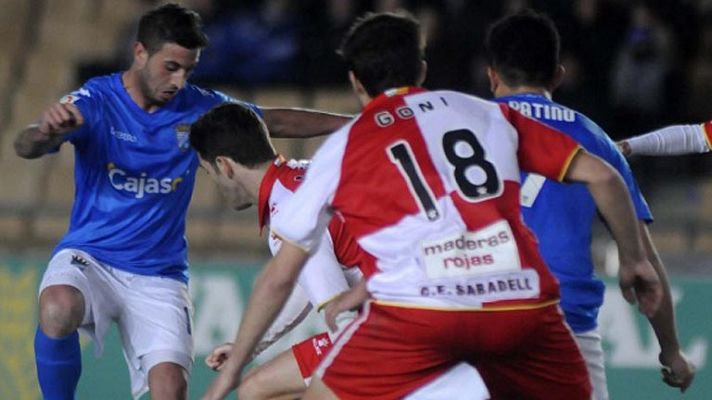 El Sabadell gana en la prolongación con autogol del Xerez