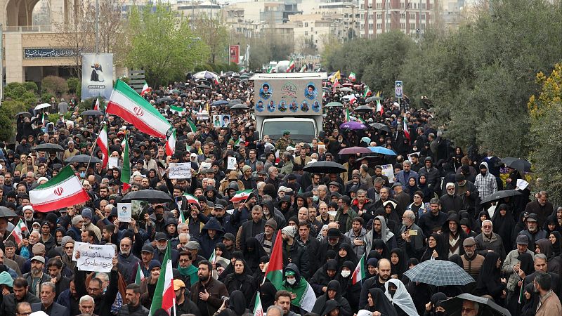 Irán celebra el año nuevo persa en pleno conflicto - Telediario 1 | Ver